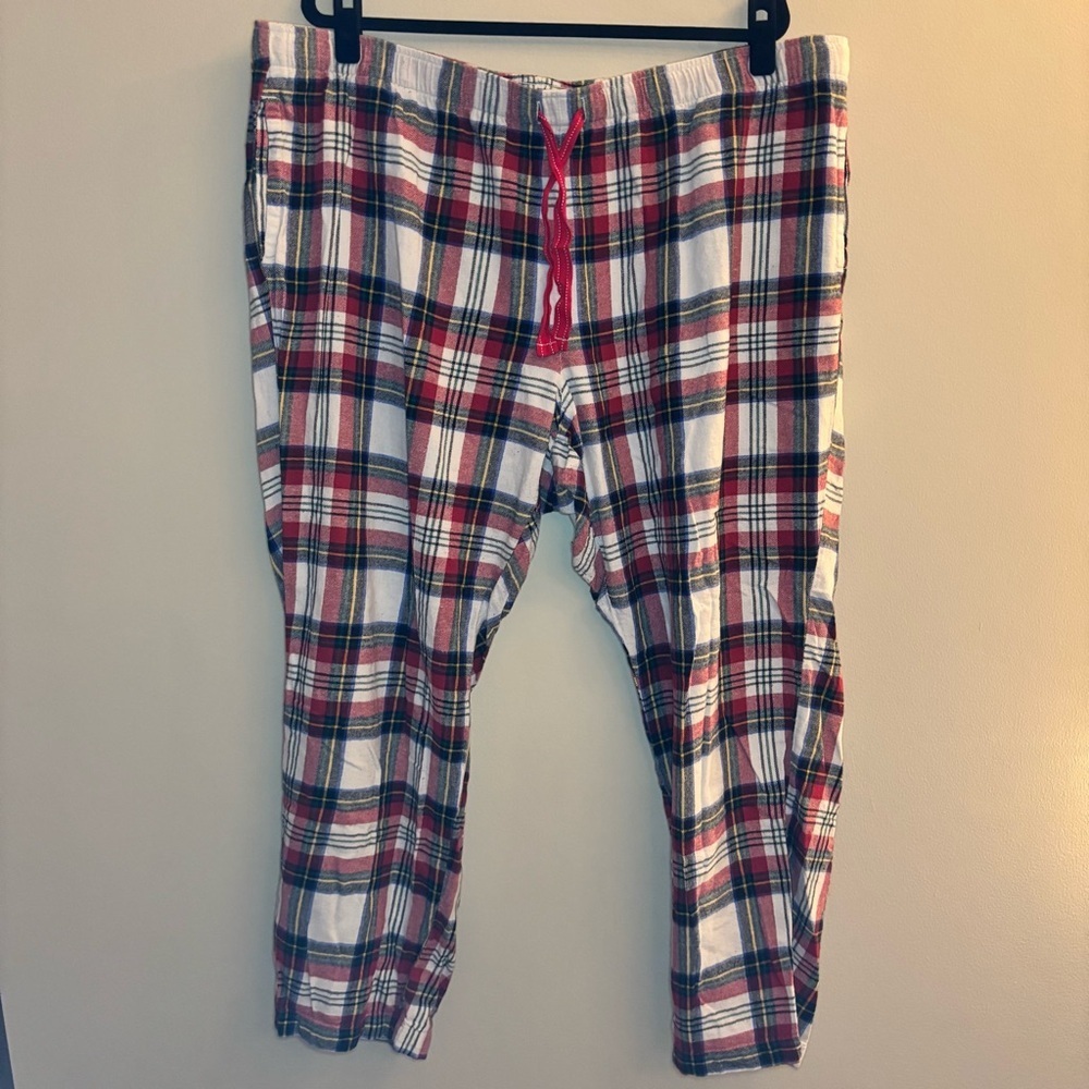 Old Navy Women’s Comfy Red and White Plaid Loungewear Pants Size XXL
